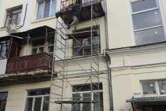 Ремонт балконной плиты в "сталинке" с последующей отделкой балкона "под ключ".